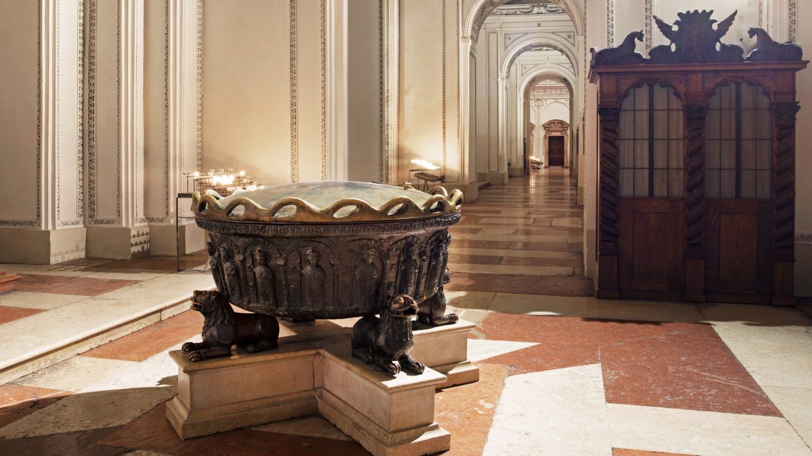 Taufbecken Joseph Mohr im Salzburger Dom © SalzburgerLand Tourismus
